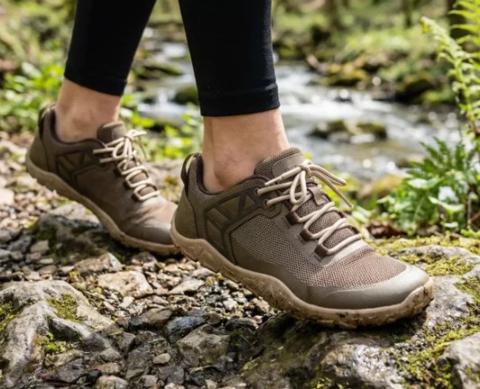 BENNON – česká značka, která posouvá hranice pracovní i outdoorové obuvi